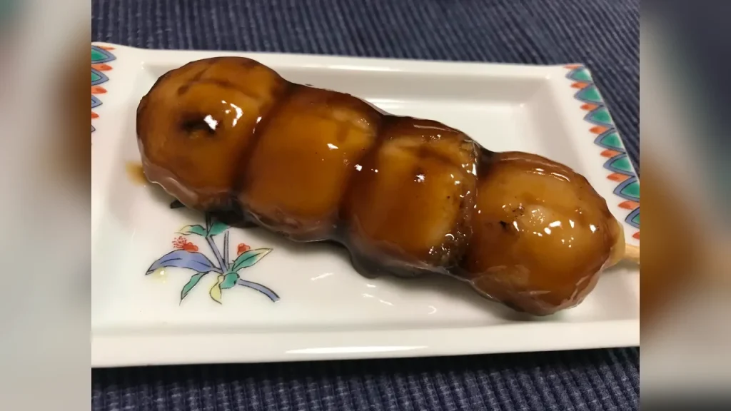 みたらし団子（編集部撮影）